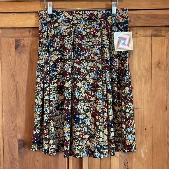 NWT LulaRoe Madison Pleated Skirt Sz. L - Picture 4 of 16